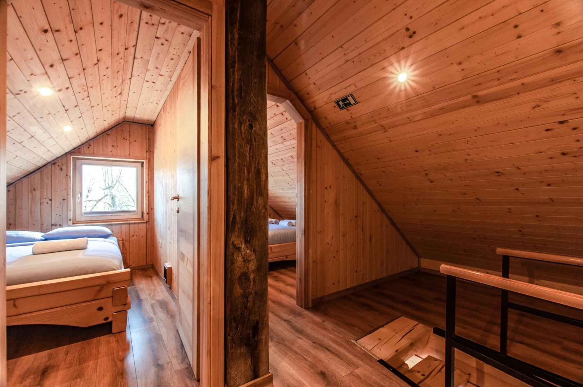 Log House Natura ラドヴリツァ エクステリア 写真